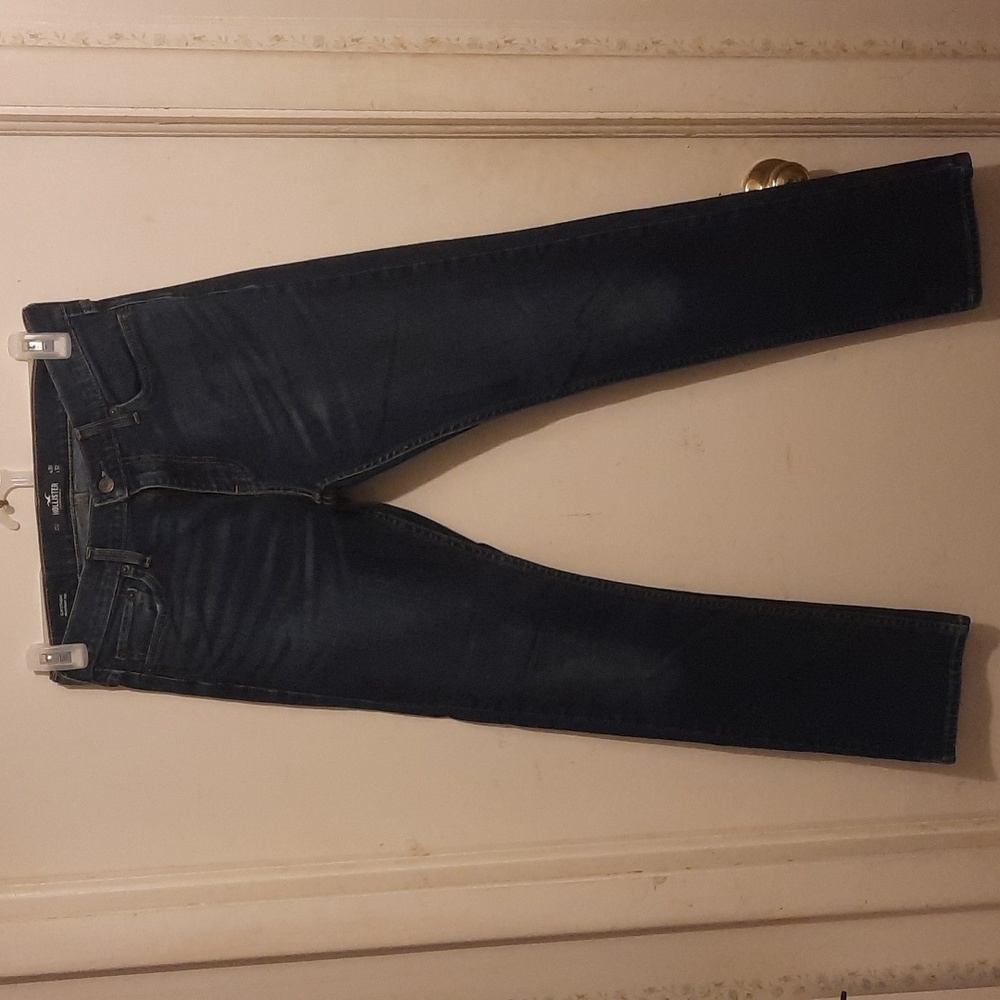 #6 Hollister slim straight jeans